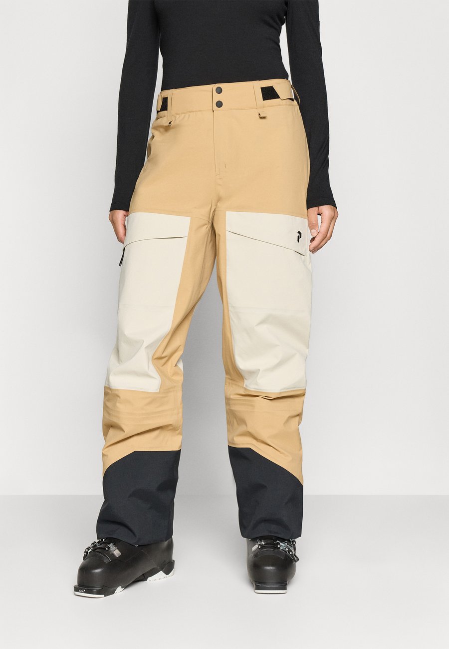 Лыжные брюки Peak Performance GRAVITY GORE-TEX PANTS, Sierra Sand/Sand Fog/Sand
Лыжные брюки Peak Performance GRAVITY GORE-TEX PANTS, Sierra Sand/Sand Fog/Sand