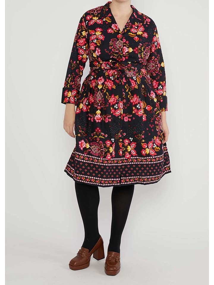 Платье до колена Blutsgeschwister Kleid, цвет Schwarz/Pink/Gelb
Платье до колена Blutsgeschwister Kleid, цвет Schwarz/Pink/Gelb