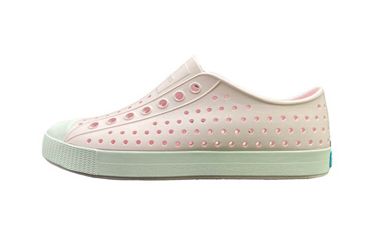 Jefferson Kids Сандалии детские светло-розовые/белые Native Shoes
Jefferson Kids Сандалии детские светло-розовые/белые Native Shoes