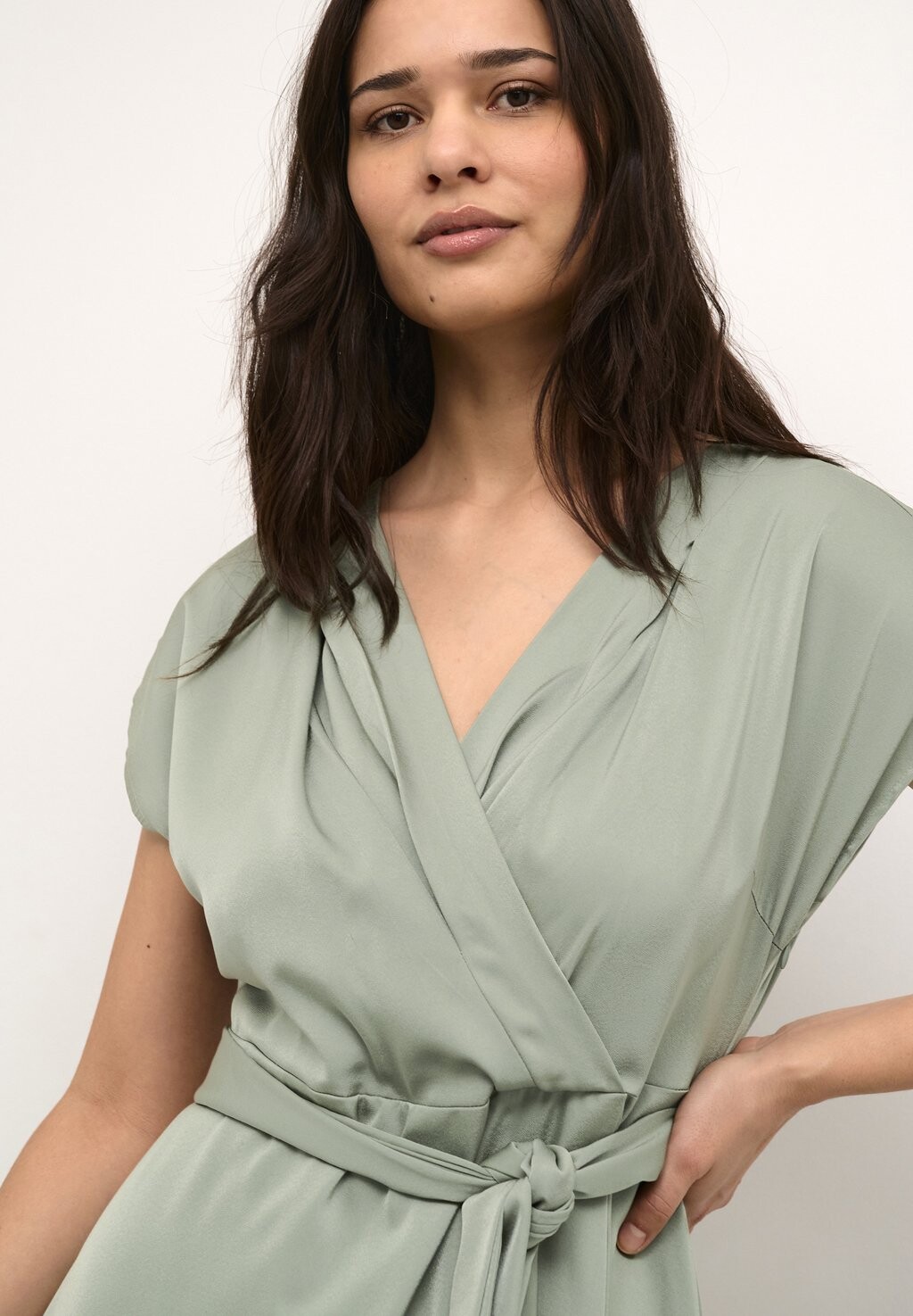 Платье макси NORETTA Cream, темно-зеленый
Платье макси NORETTA Cream, темно-зеленый