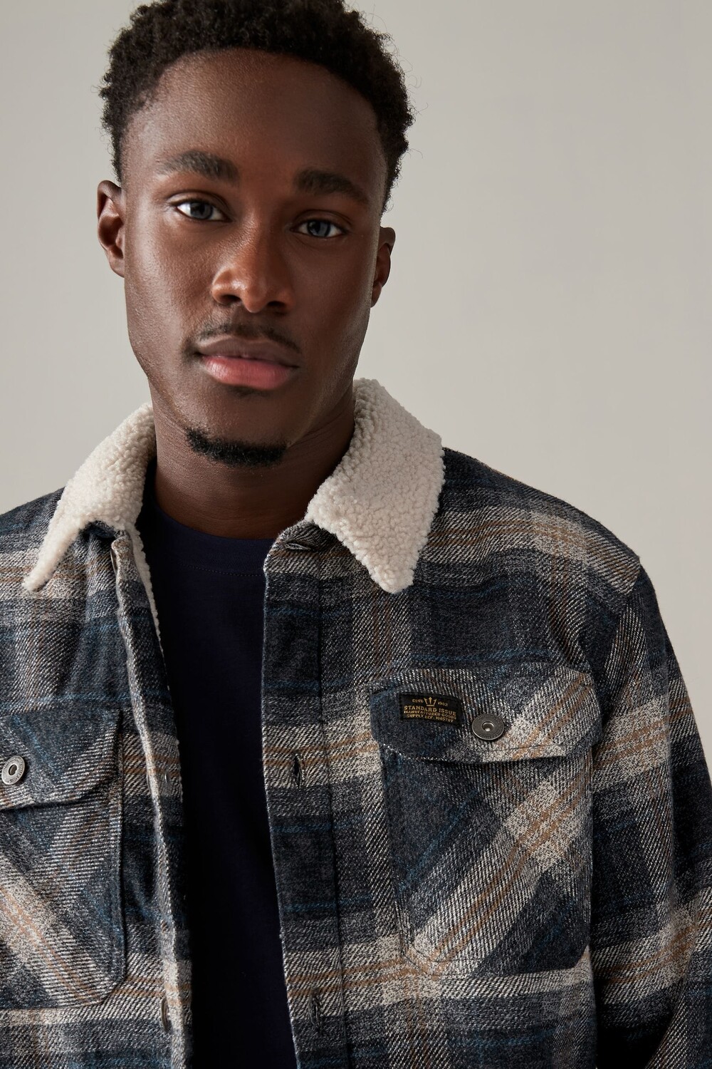 Проверьте рубашку с подкладкой из борга Next, серый
Проверьте рубашку с подкладкой из борга Next, серый