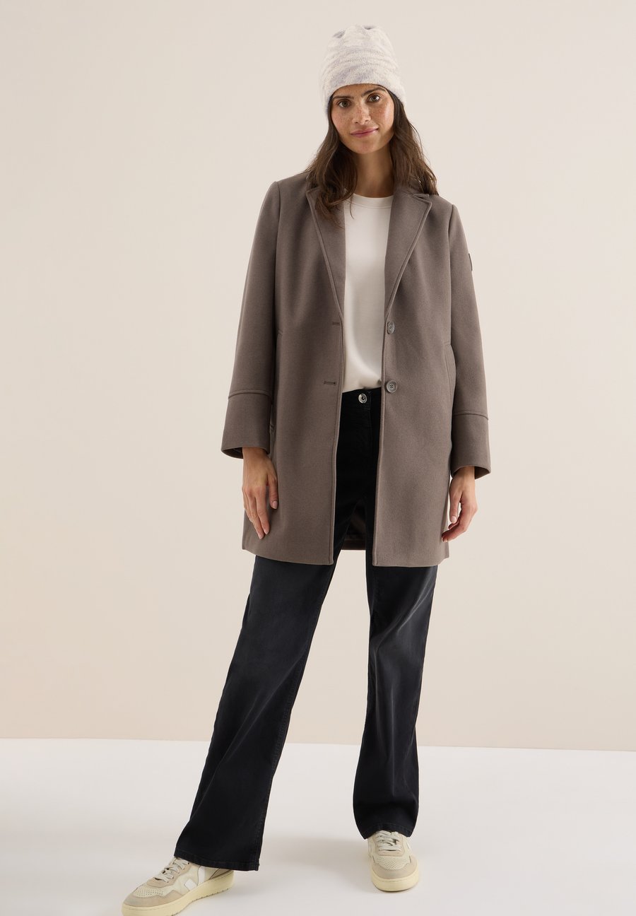 Шапка Cecil MIT ZEBRAMUSTER, Beige
Шапка Cecil MIT ZEBRAMUSTER, Beige