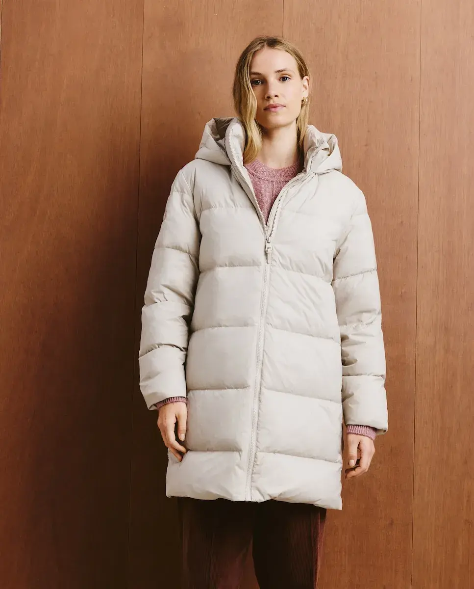 Длинный гладкий пуховик для женщин Southern Cotton, светло-серый
Длинный гладкий пуховик для женщин Southern Cotton, светло-серый