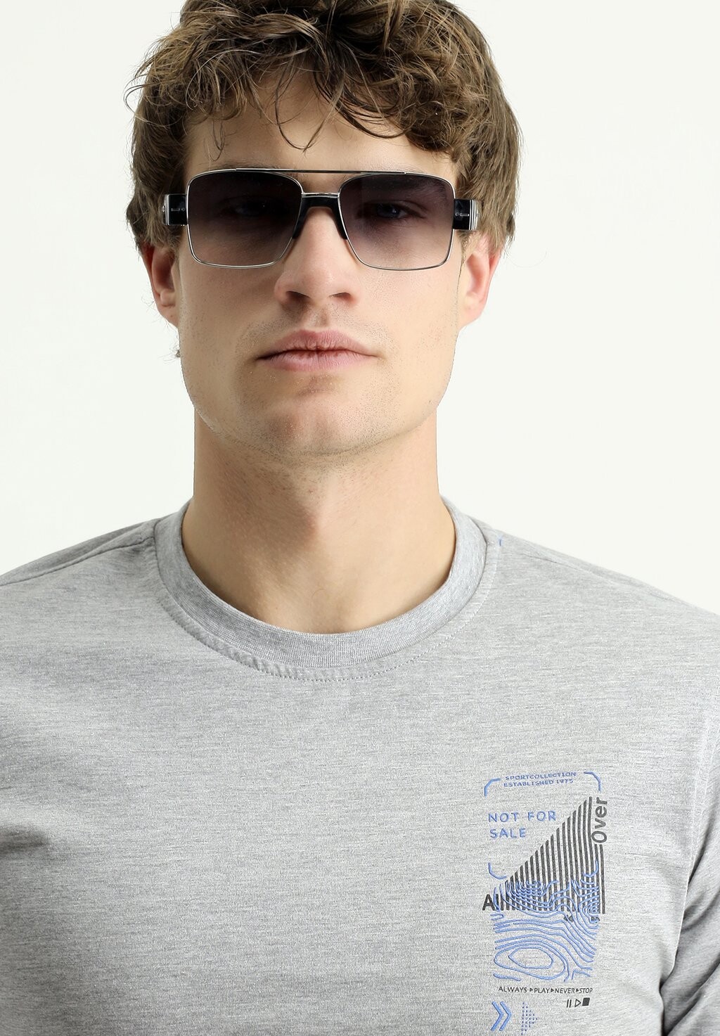 Футболка с принтом GEMUSTERTES Kigili, серый
Футболка с принтом GEMUSTERTES Kigili, серый