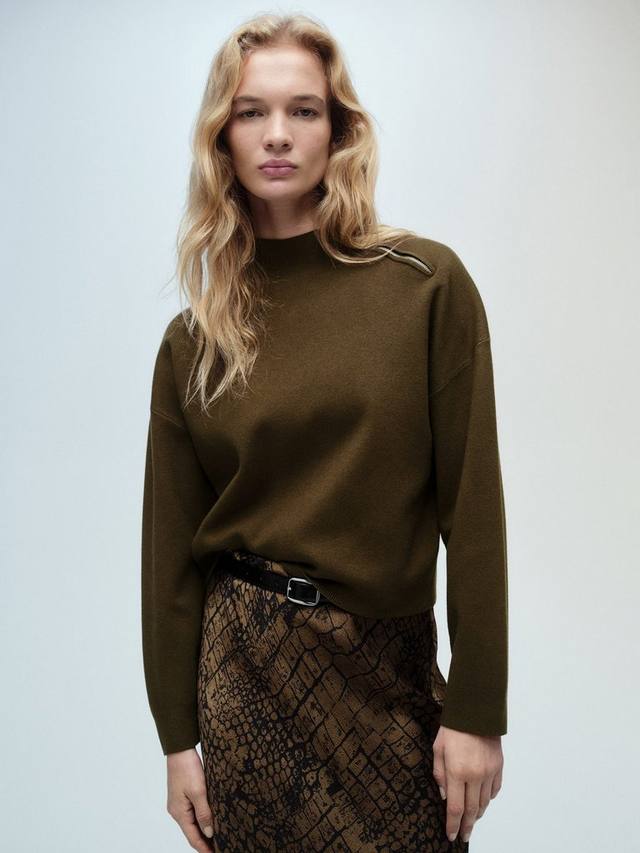 Джемпер konpaktu на молнии с горловиной Mango, хаки
Джемпер konpaktu на молнии с горловиной Mango, хаки