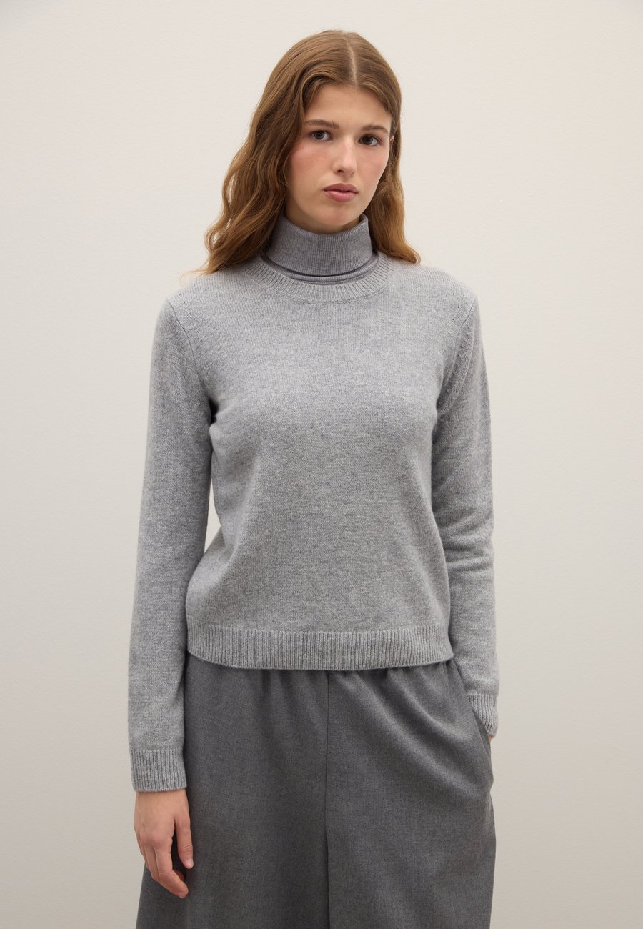 Джемпер PIOMBO Jumper, Grey Marl/Grey
Джемпер PIOMBO Jumper, Grey Marl/Grey