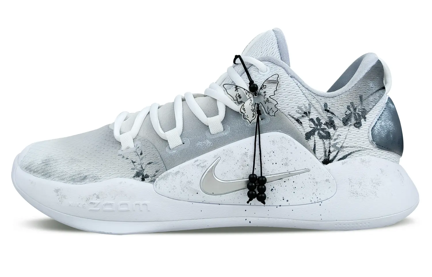 Баскетбольные кроссовки Hyperdunk мужские с низким верхом серые/белые/черные Nike
Баскетбольные кроссовки Hyperdunk мужские с низким верхом серые/белые/черные Nike
