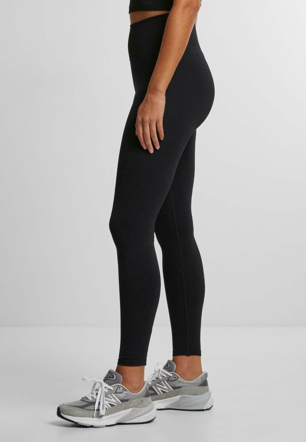 Леггинсы SHAPE SEAMLESS aim’n®, черный
Леггинсы SHAPE SEAMLESS aim’n®, черный