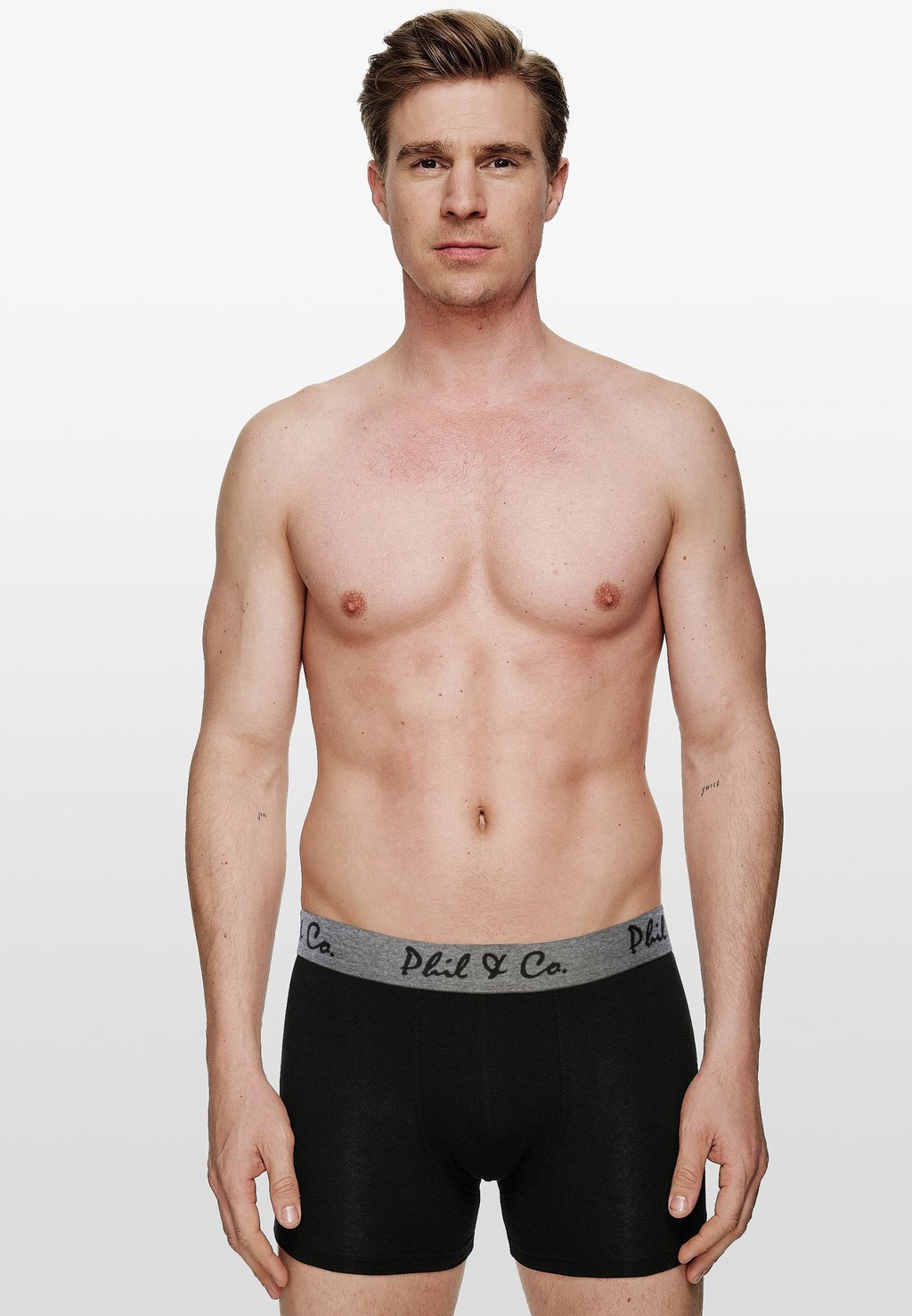 Брюки-кюлоты 8-ER-PACK TRUNKS Phil & Co. Berlin, черный 
Брюки-кюлоты 8-ER-PACK TRUNKS Phil & Co. Berlin, черный