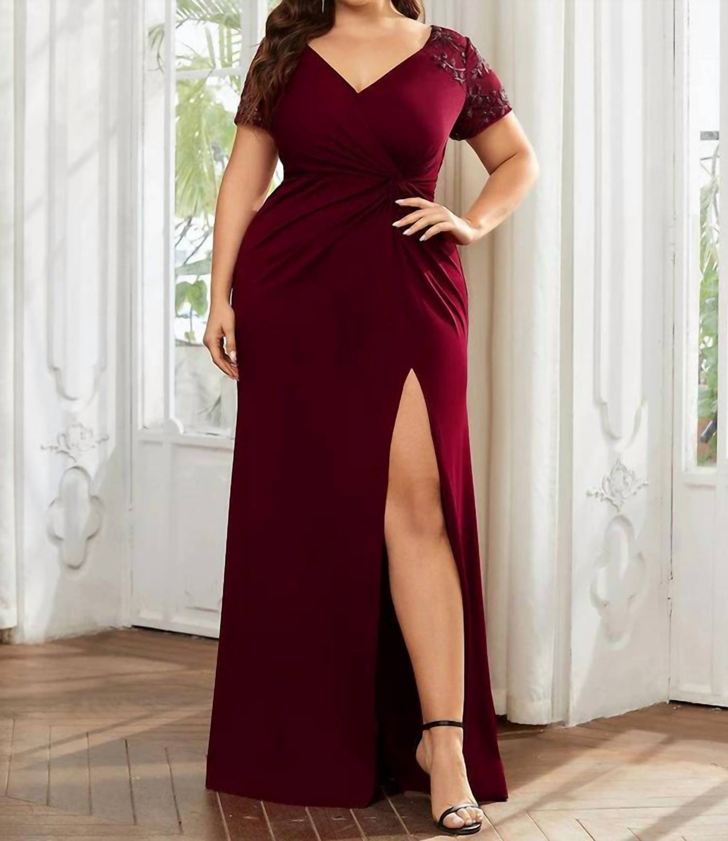 Бордовое платье для матери невесты с короткими рукавами и разрезом спереди с пайетками Ever-Pretty
Бордовое платье для матери невесты с короткими рукавами и разрезом спереди с пайетками Ever-Pretty