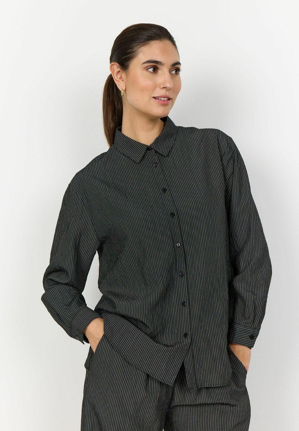 Блузка на пуговицах SC-POY 1 Soyaconcept, черный
Блузка на пуговицах SC-POY 1 Soyaconcept, черный