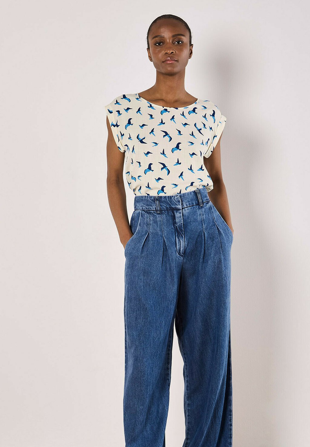 Блуза Apricot, бежевый
Блуза Apricot, бежевый