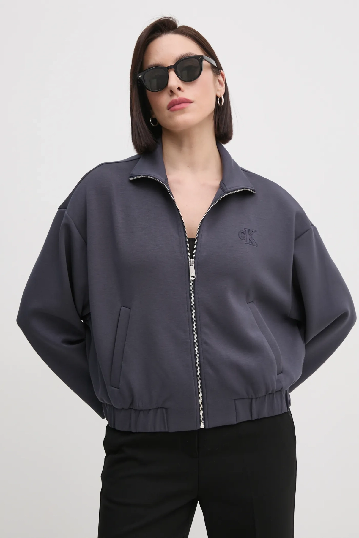 Толстовка Calvin Klein Jeans, серый 
Толстовка Calvin Klein Jeans, серый