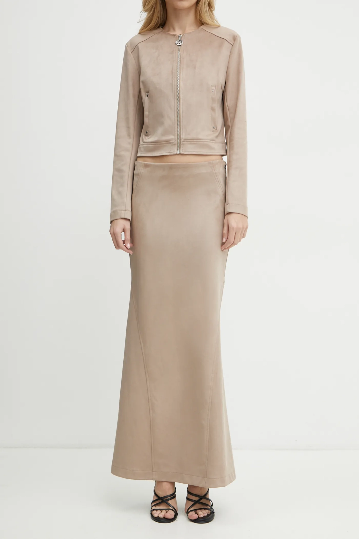 TARQUINIA юбка Guess, бежевый
TARQUINIA юбка Guess, бежевый