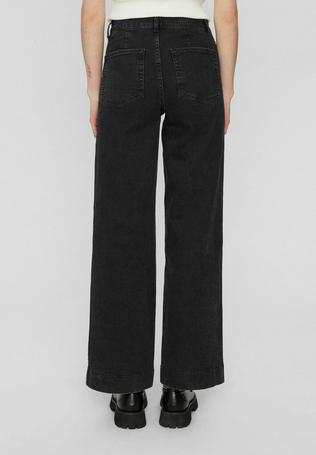 Расклешенные джинсы PARIS Nümph, черный
Расклешенные джинсы PARIS Nümph, черный