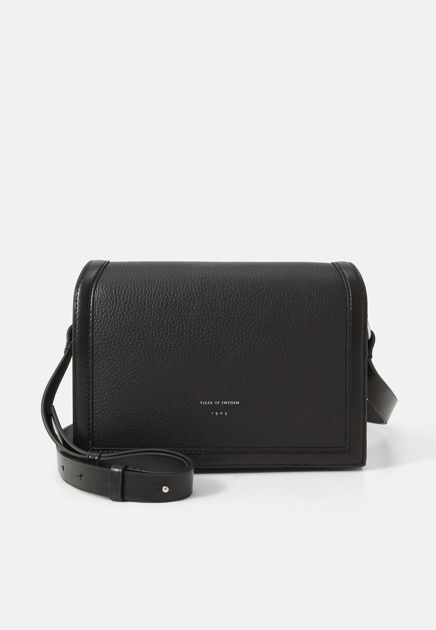 Сумка кросс-боди Tiger of Sweden SONTI UNISEX, Black
Сумка кросс-боди Tiger of Sweden SONTI UNISEX, Black