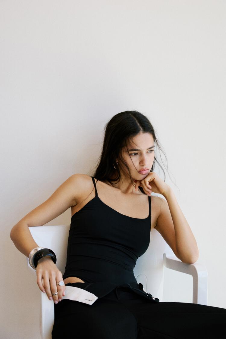 Боди из полиамида с бретельками Pull And Bear, черный 
Боди из полиамида с бретельками Pull And Bear, черный