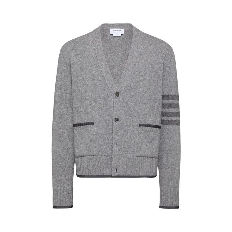 Кардиган Thom Browne Milano Stitch V Neck Cardigan 'Light Grey'
Кардиган Thom Browne Milano Stitch V Neck Cardigan 'Light Grey'