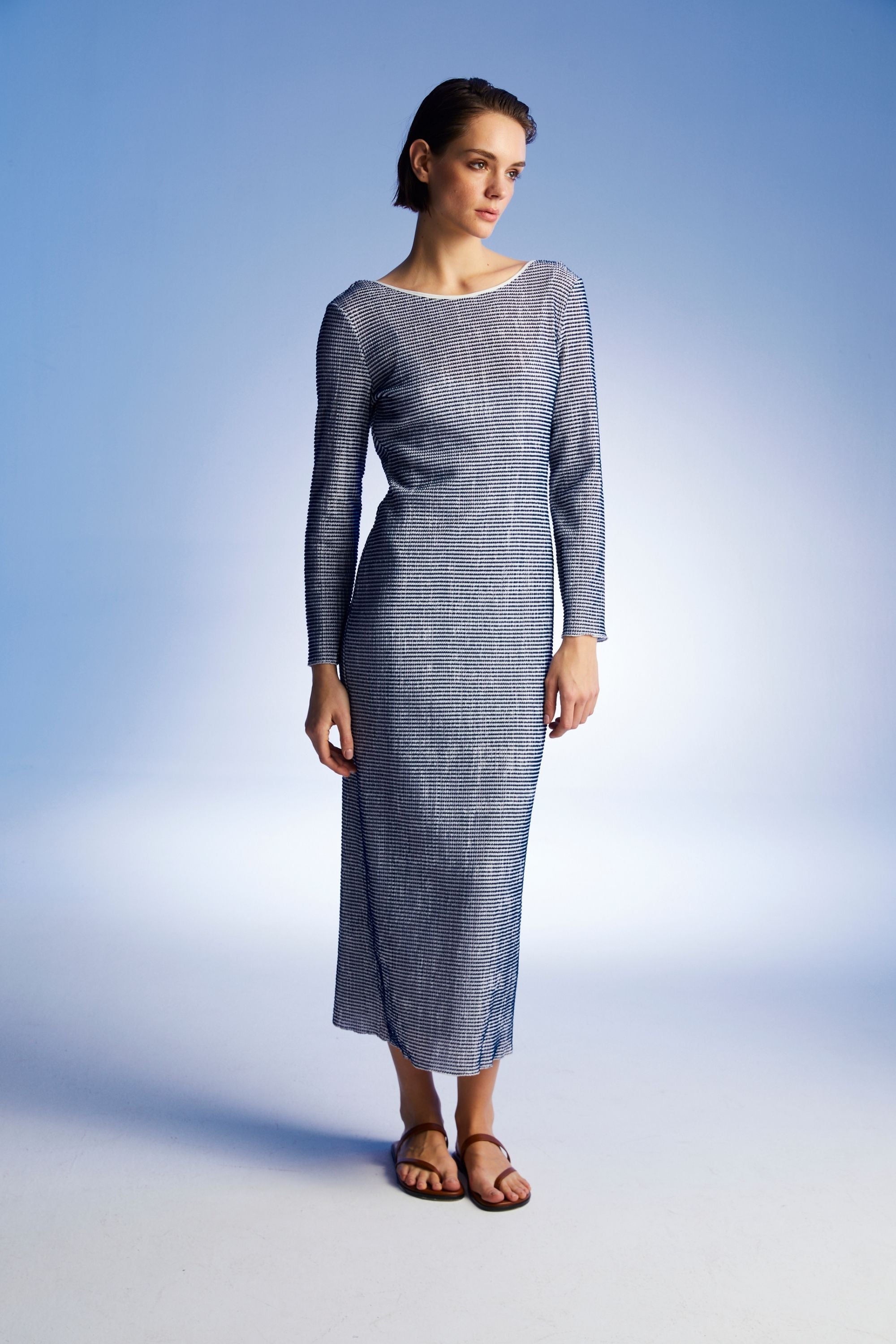 Полосатое платье с вырезом на спине Nocturne, мультиколор
Полосатое платье с вырезом на спине Nocturne, мультиколор