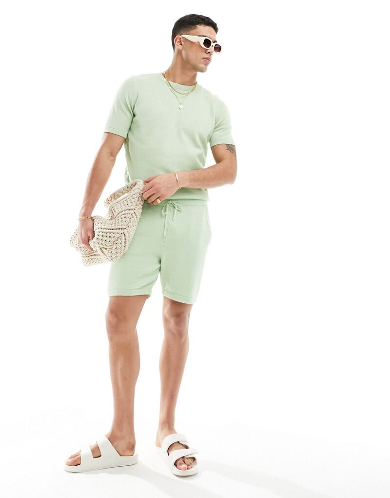 Зеленые хлопковые трикотажные шорты средней плотности ASOS DESIGN
Зеленые хлопковые трикотажные шорты средней плотности ASOS DESIGN