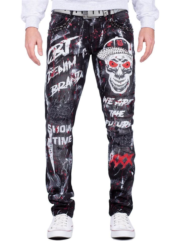 Джинсы черного цвета Cipo & Baxx
Джинсы черного цвета Cipo & Baxx