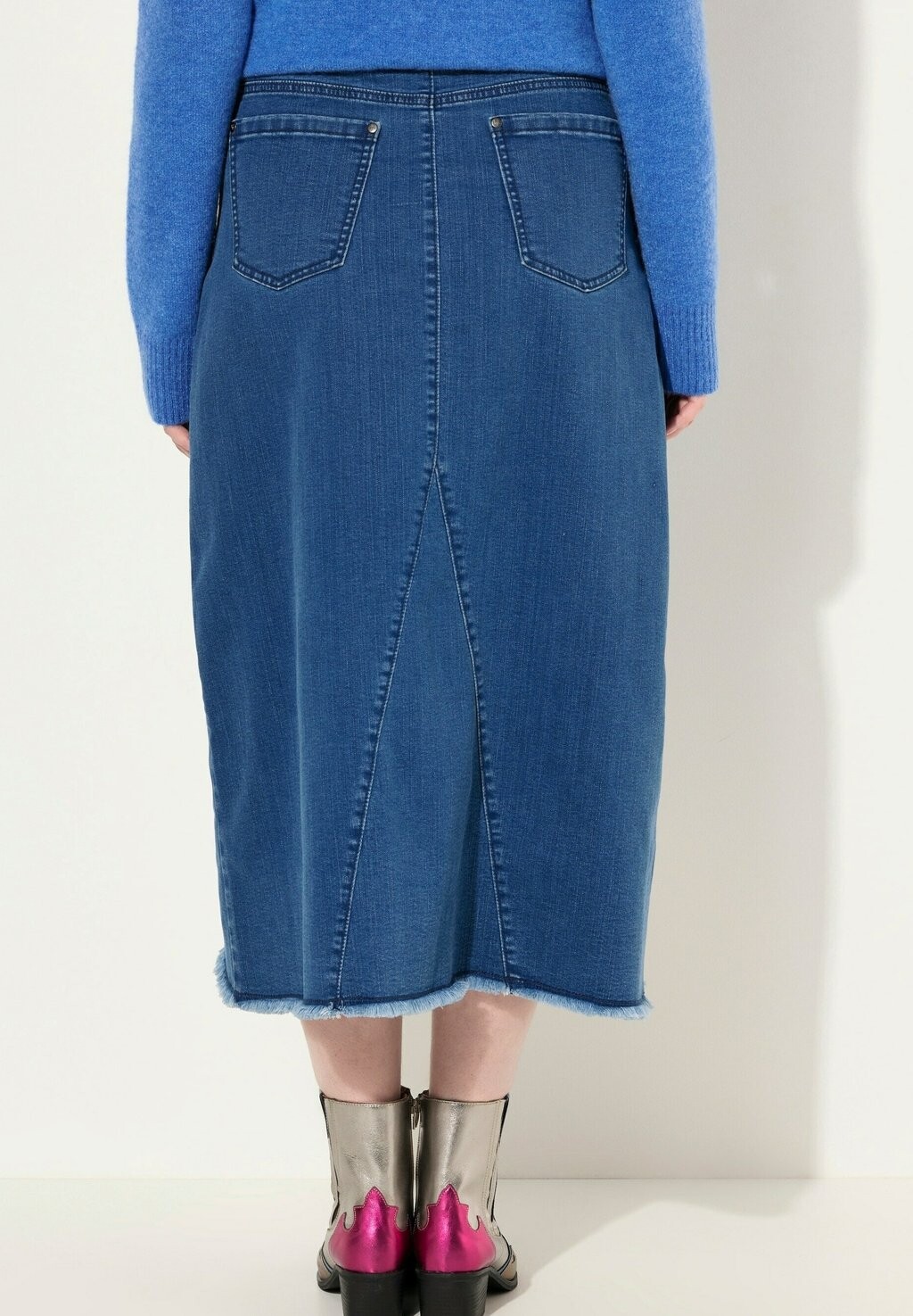 Юбка А-силуэта RAW HEM Ulla Popken, синий деним
Юбка А-силуэта RAW HEM Ulla Popken, синий деним