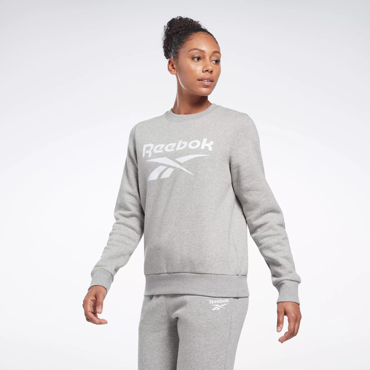 Флисовая толстовка с круглым вырезом Reebok Identity с большим логотипом, цвет Medium Grey Heather
Флисовая толстовка с круглым вырезом Reebok Identity с большим логотипом, цвет Medium Grey Heather