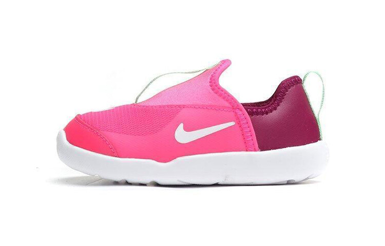 Кроссовки Nike Lil' Swoosh для малышей TD
Кроссовки Nike Lil' Swoosh для малышей TD