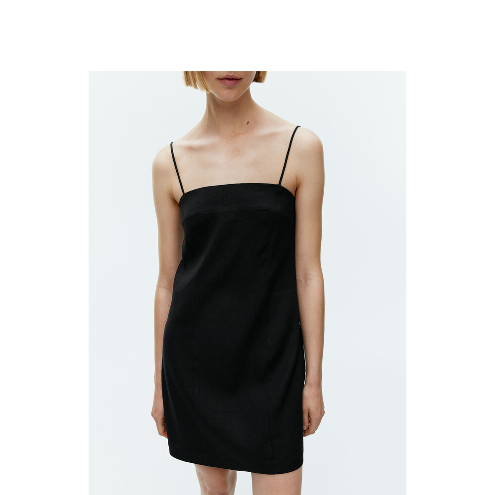 Платье льняное Arket приталенного кроя, черный
Платье льняное Arket приталенного кроя, черный