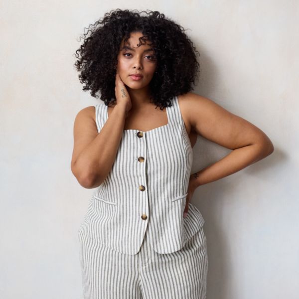 Женская майка с квадратным вырезом и тонкими бретелями больших размеров Lc Lauren Conrad, цвет olive monaco stripe
Женская майка с квадратным вырезом и тонкими бретелями больших размеров Lc Lauren Conrad, цвет olive monaco stripe