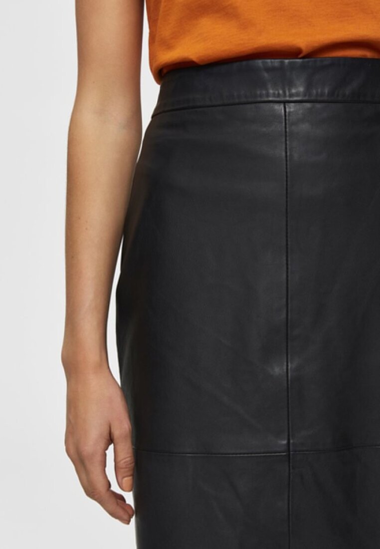 Кожаная юбка LEDERROCK Selected, черный
Кожаная юбка LEDERROCK Selected, черный