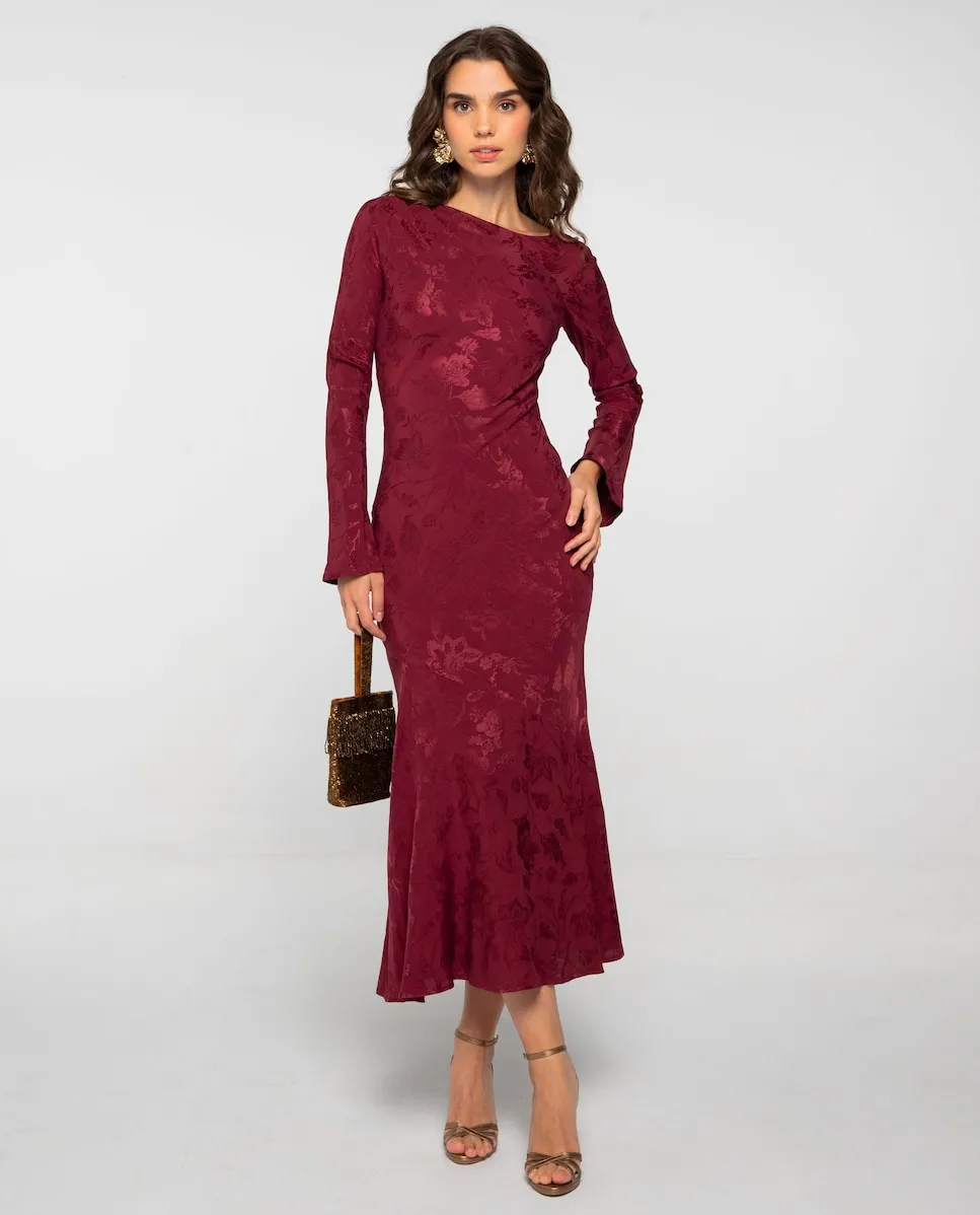 Миди-платье с драпировкой, оборкой на юбке и воротником-стойкой The-Are, бордовый
Миди-платье с драпировкой, оборкой на юбке и воротником-стойкой The-Are, бордовый