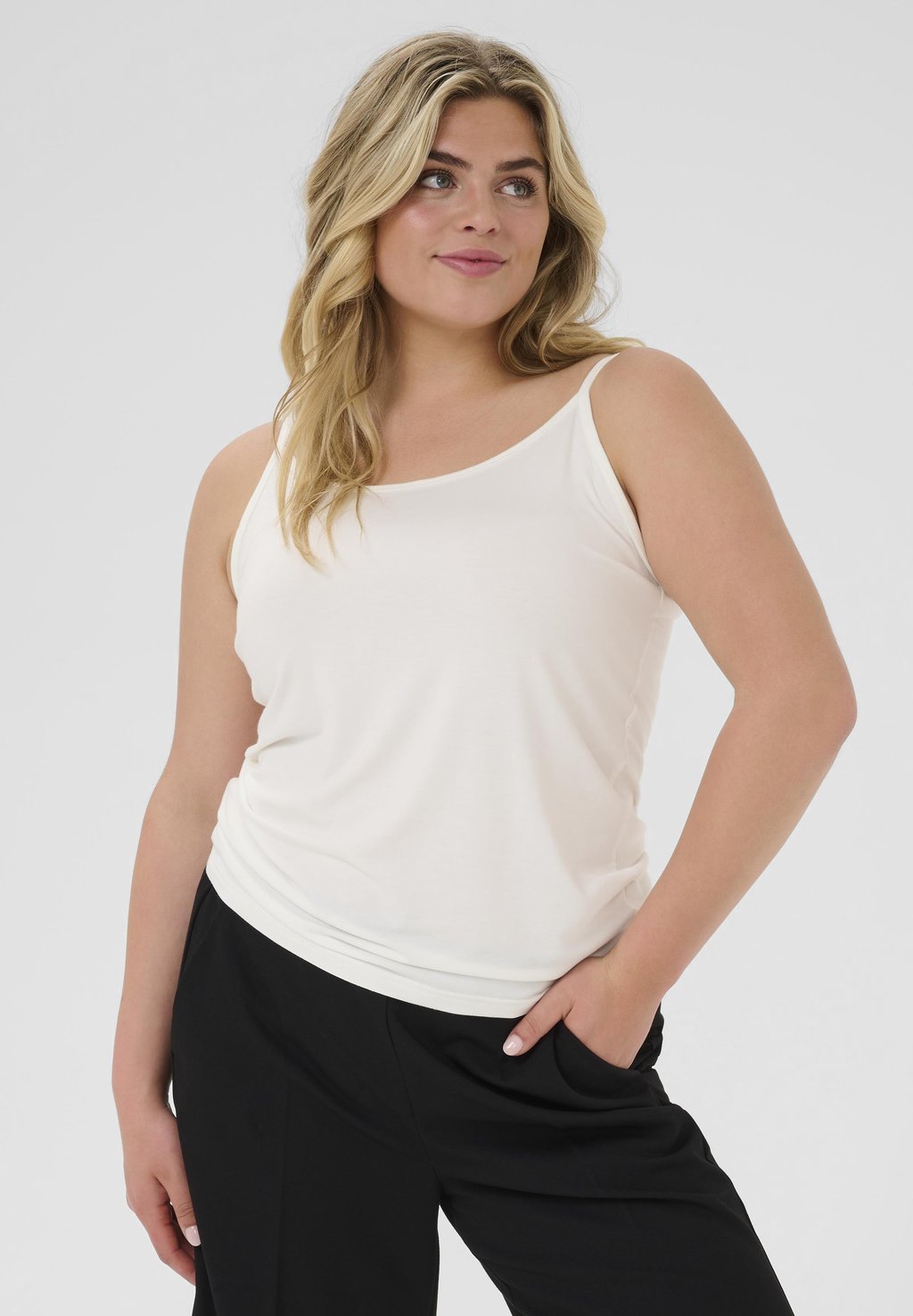 Топ KCJENA Kaffe Curve, кремовый
Топ KCJENA Kaffe Curve, кремовый