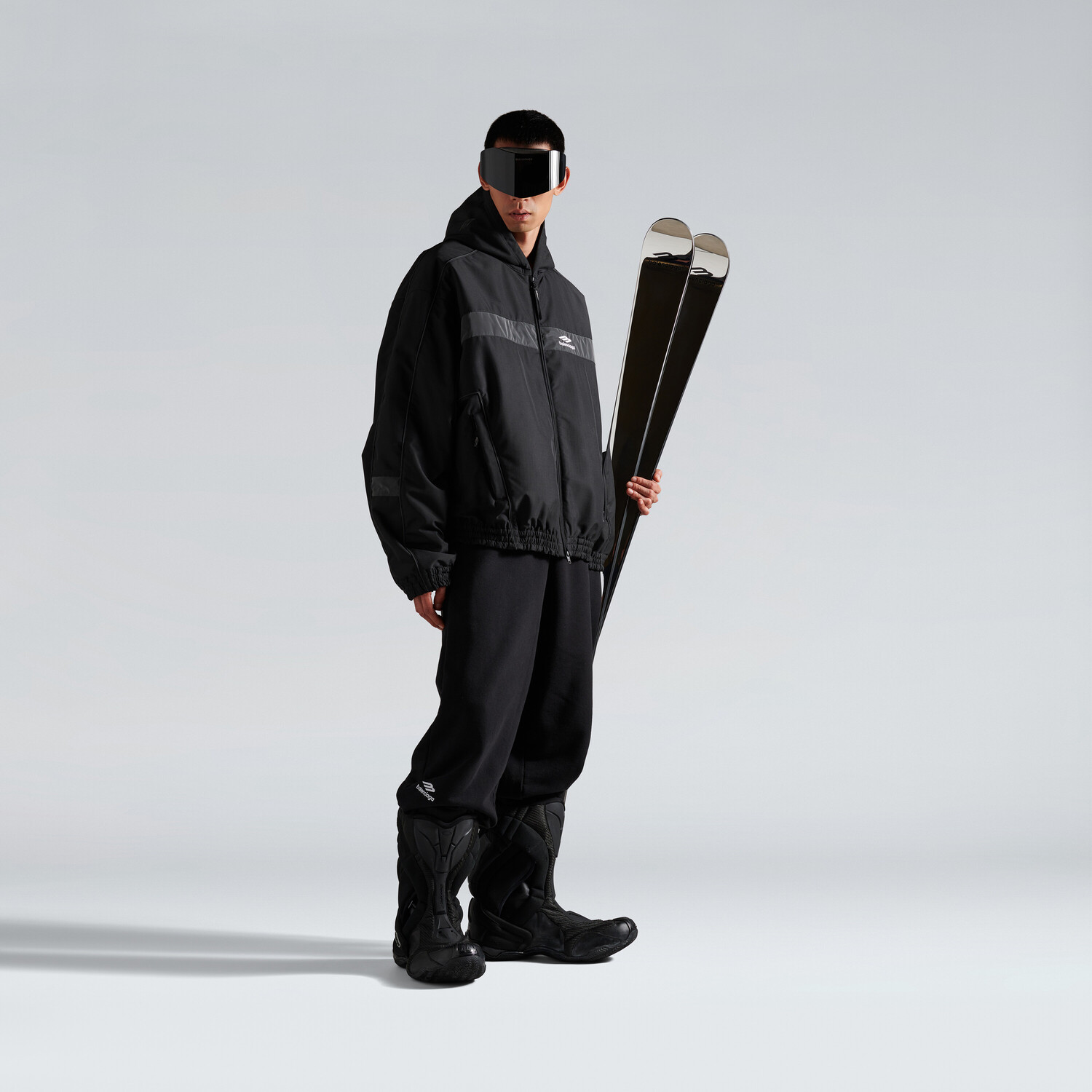 Мужская спортивная лыжная парка-тренировочный костюм 3b в черном цвете BALENCIAGA, черный
Мужская спортивная лыжная парка-тренировочный костюм 3b в черном цвете BALENCIAGA, черный