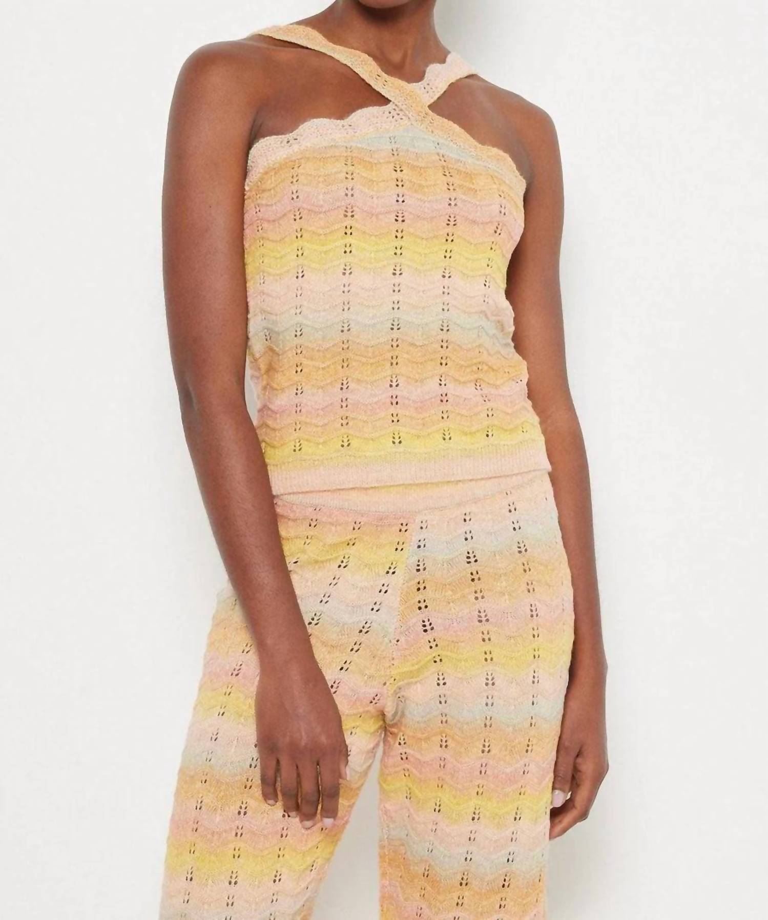 Летний топ на бретелях Summerscape в расцветке Dream LISA TODD, Dream
Летний топ на бретелях Summerscape в расцветке Dream LISA TODD, Dream