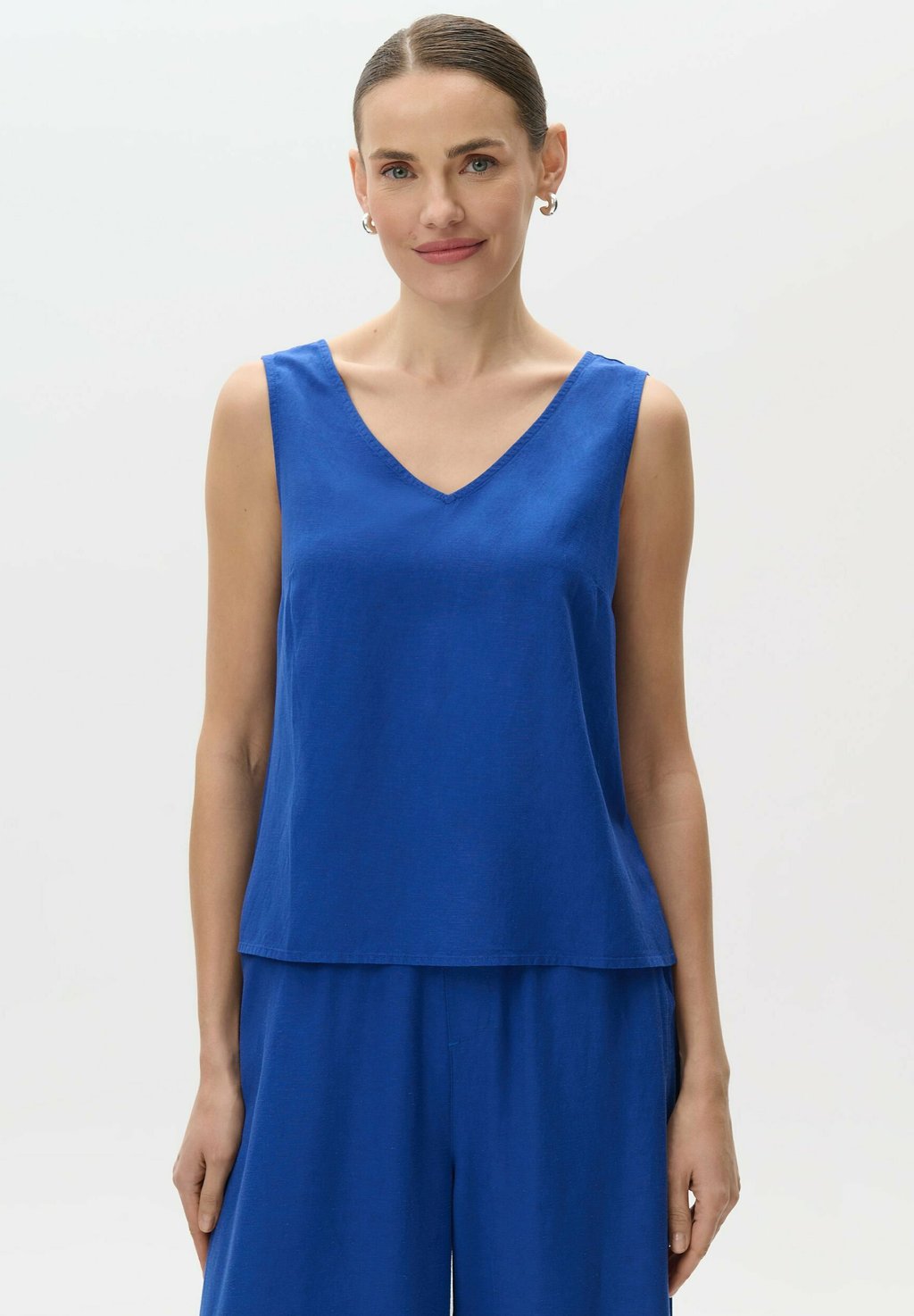 Блуза Greenpoint, цвет Royal Blue
Блуза Greenpoint, цвет Royal Blue