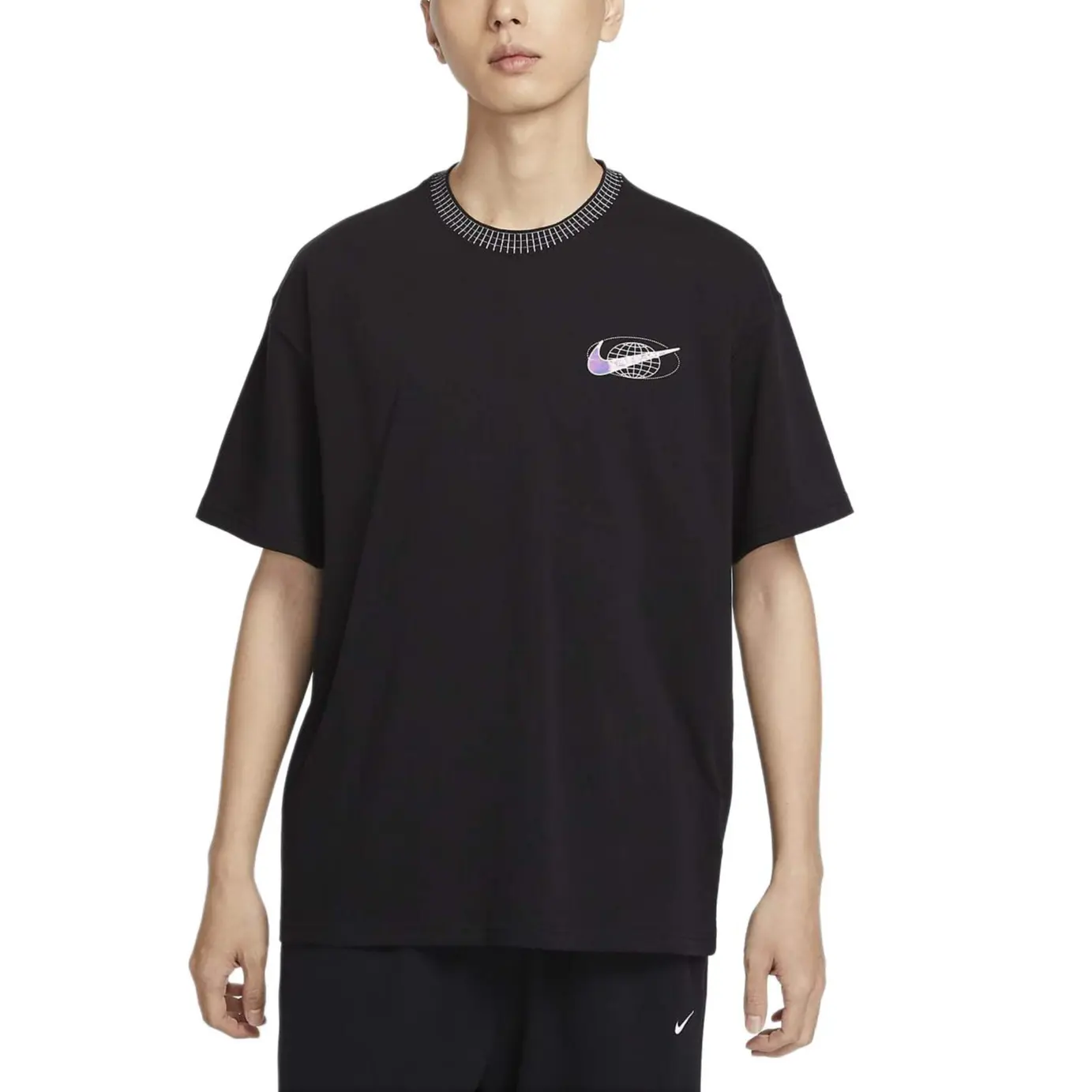 Футболка мужская черная Nike, черный
Футболка мужская черная Nike, черный