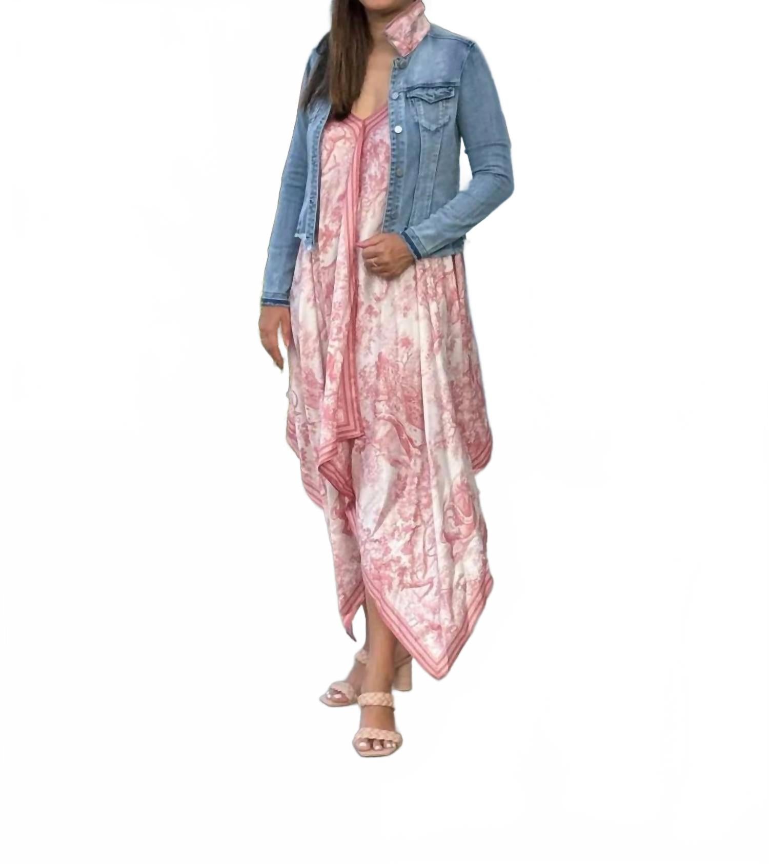 Женская легкая джинсовая куртка из розовой ткани Stacy Bradley, Pink Toile
Женская легкая джинсовая куртка из розовой ткани Stacy Bradley, Pink Toile