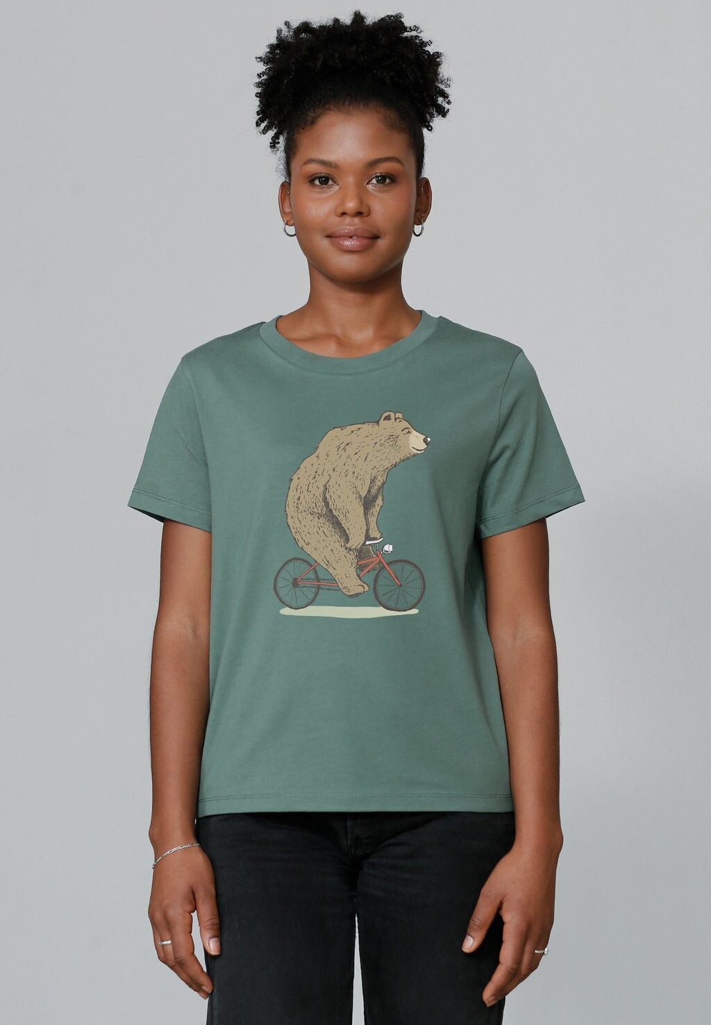 Футболка с принтом FAHRRADBÄR watapparel, темно-зеленый 
Футболка с принтом FAHRRADBÄR watapparel, темно-зеленый