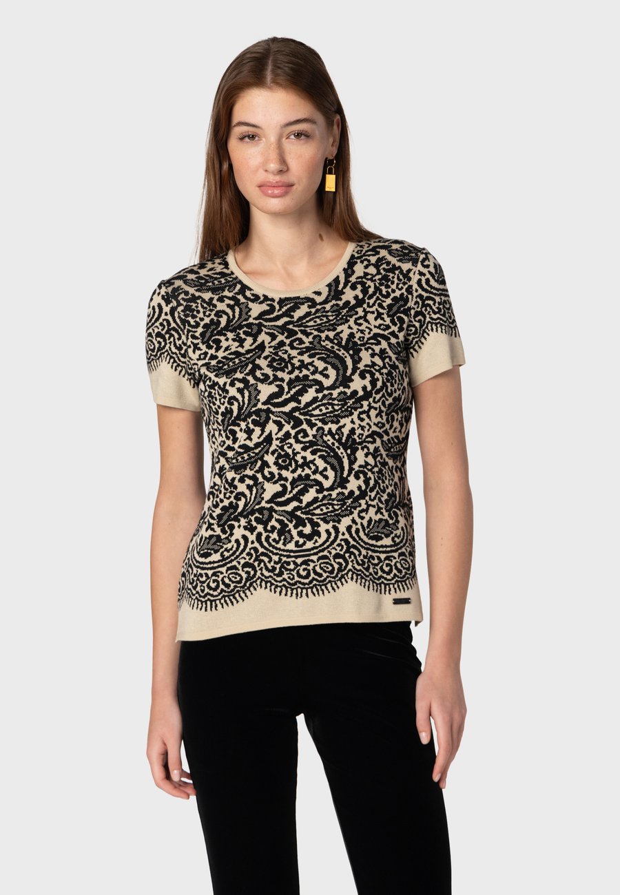 Футболка NAULOVER Print T-shirt, Black, Черный, Футболка NAULOVER Print T-shirt, Black
Футболка NAULOVER Print T-shirt, Black, Черный, Футболка NAULOVER Print T-shirt, Black