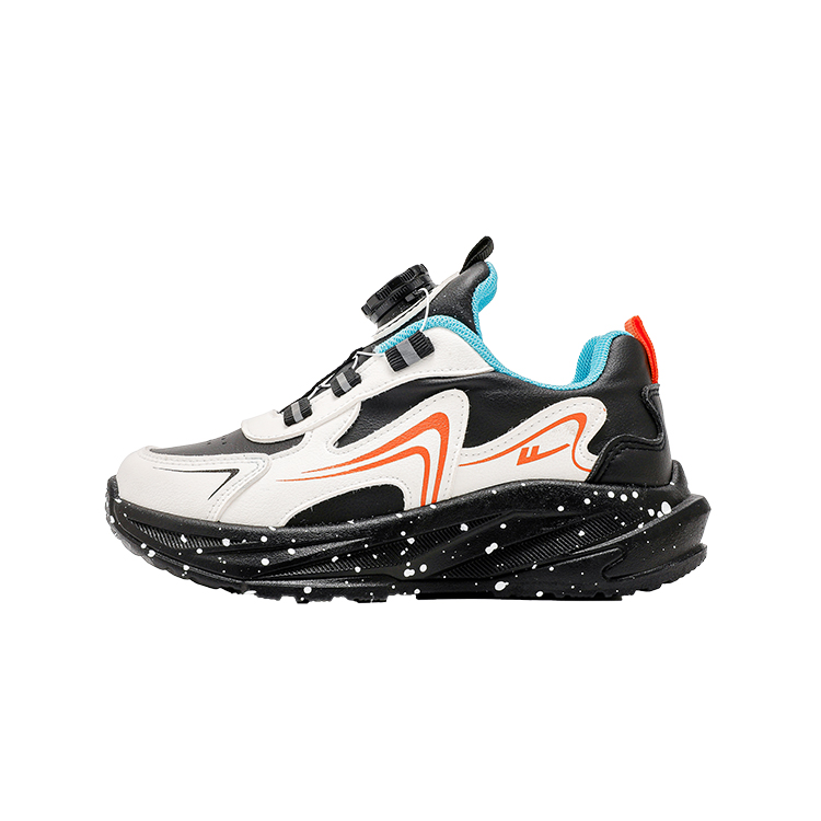 Детская обувь для повседневной жизни WARRIOR, черный/оранжевый
Детская обувь для повседневной жизни WARRIOR, черный/оранжевый