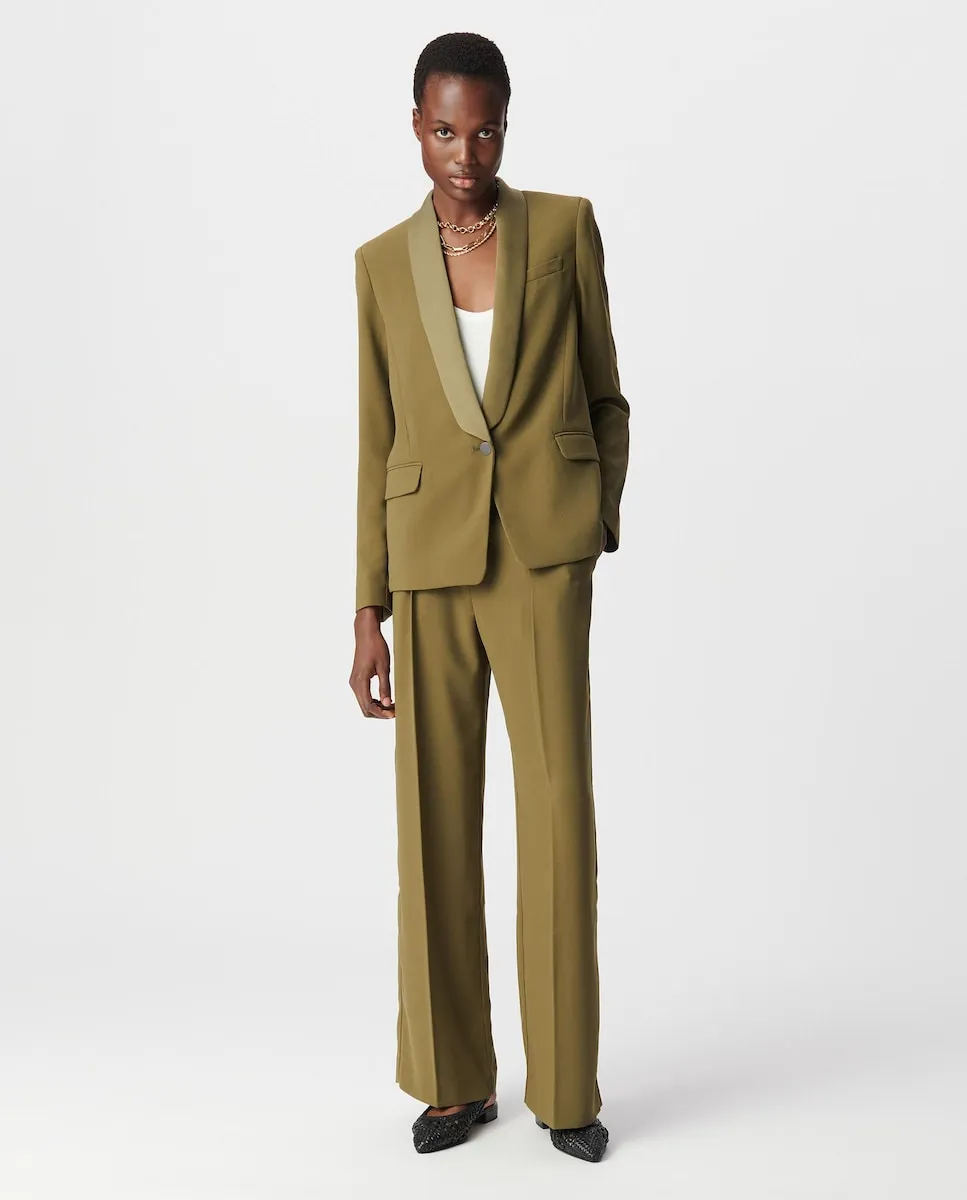 Женский блейзер на пуговицах Ikks, военный зеленый
Женский блейзер на пуговицах Ikks, военный зеленый