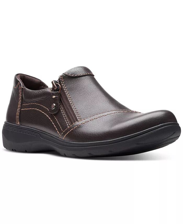 Женские туфли Carleigh Ray с закругленным носком и боковой молнией Clarks, коричневый
Женские туфли Carleigh Ray с закругленным носком и боковой молнией Clarks, коричневый