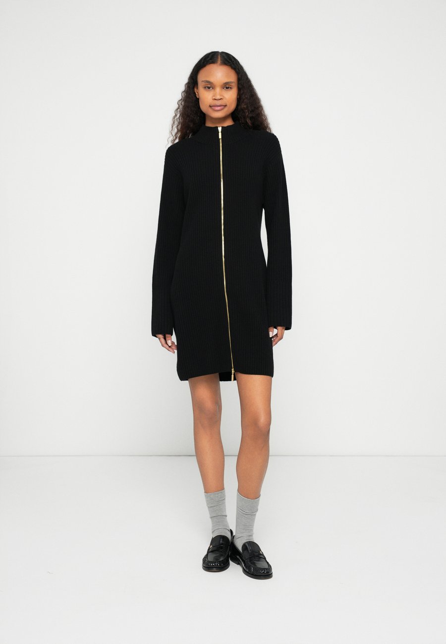 Платье Barbour International REAGAN KNITTED MINI DRESS, Black
Платье Barbour International REAGAN KNITTED MINI DRESS, Black