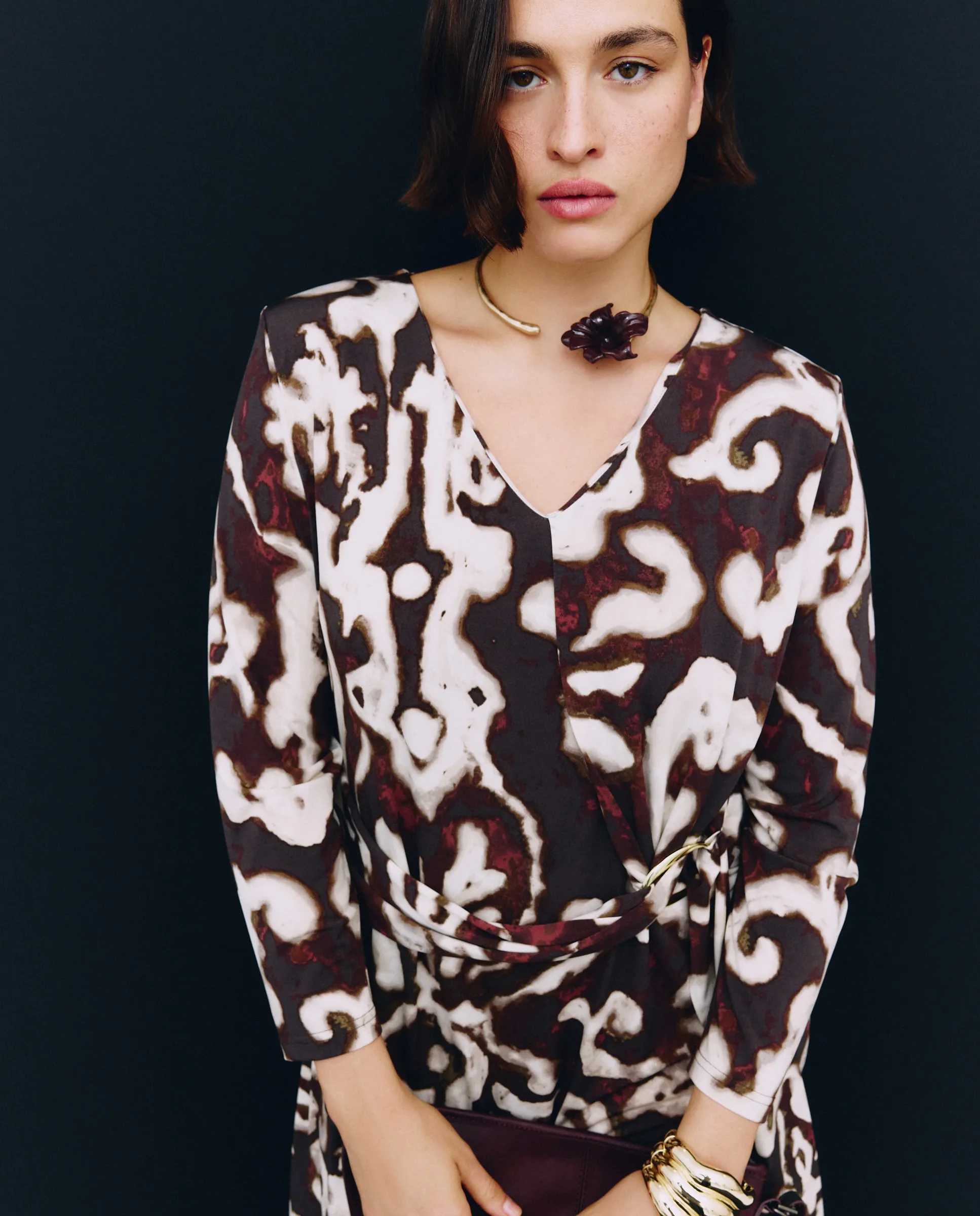 Короткое женское платье с рукавами три четверти Couchel, коричневый
Короткое женское платье с рукавами три четверти Couchel, коричневый