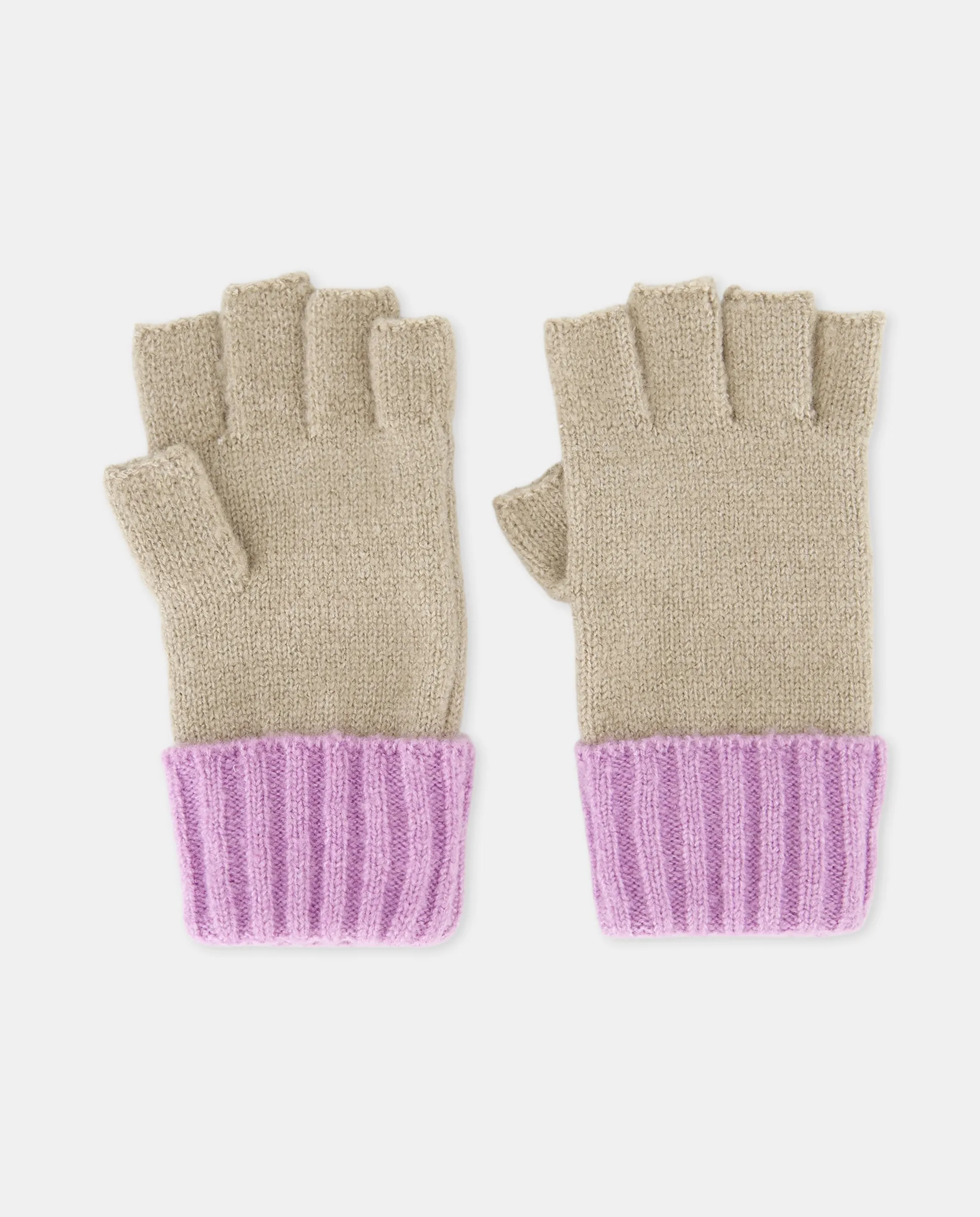 Двухцветные гладкие перчатки для девочки Kids El Corte Inglés, сиреневый
Двухцветные гладкие перчатки для девочки Kids El Corte Inglés, сиреневый