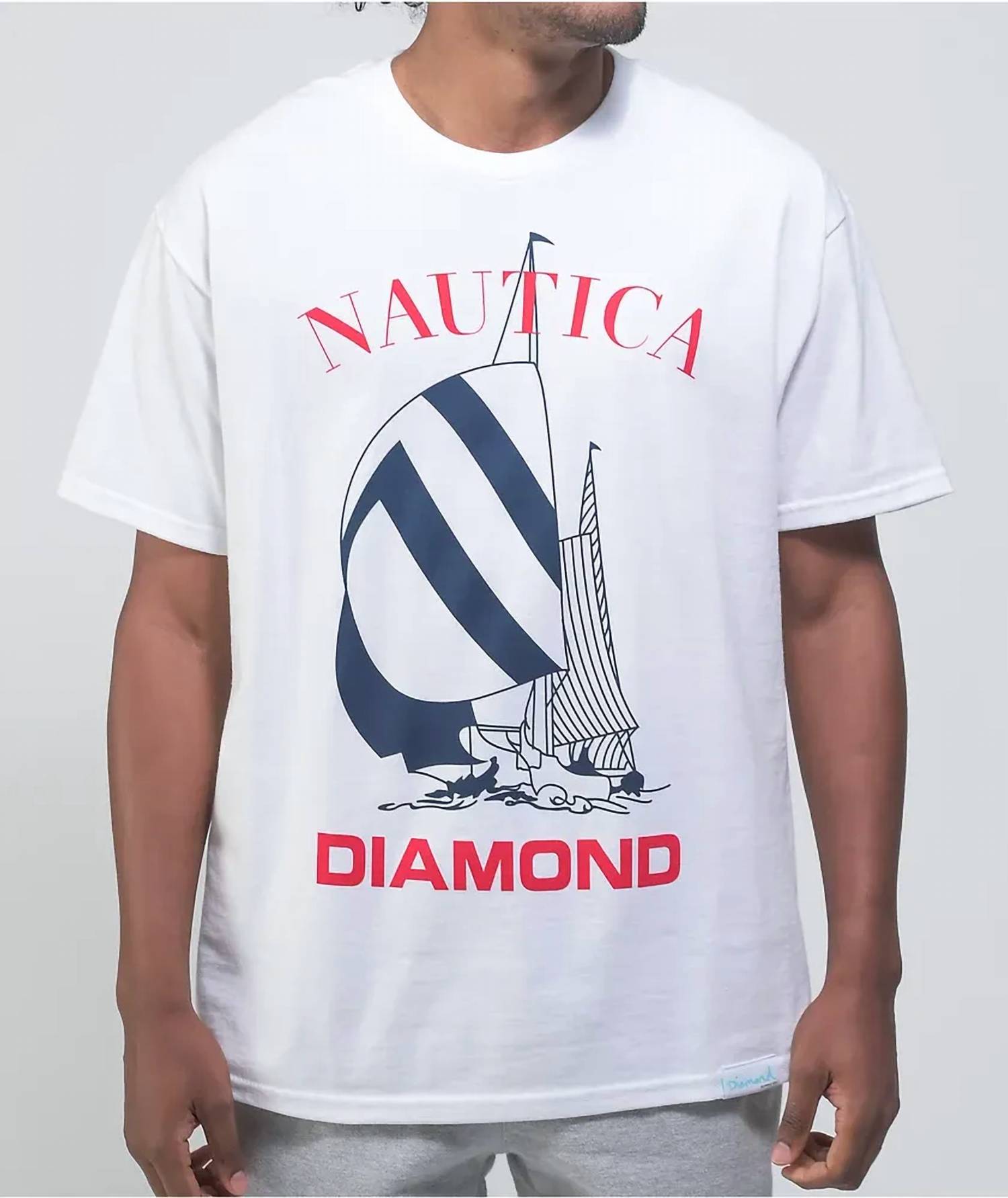 Футболка мужская Nautica белого цвета Diamond SUPPLY CO.
Футболка мужская Nautica белого цвета Diamond SUPPLY CO.