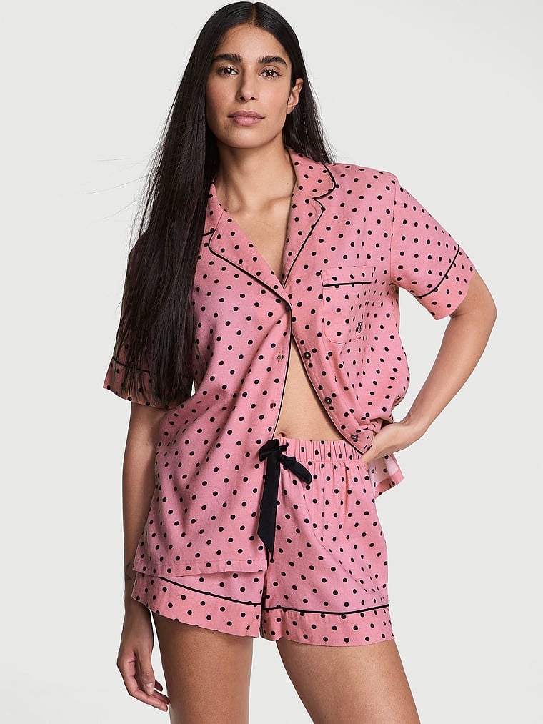 Короткий пижамный комплект из хлопковой фланели Victoria'S Secret, signature flannel aspirin dot yd
Короткий пижамный комплект из хлопковой фланели Victoria'S Secret, signature flannel aspirin dot yd