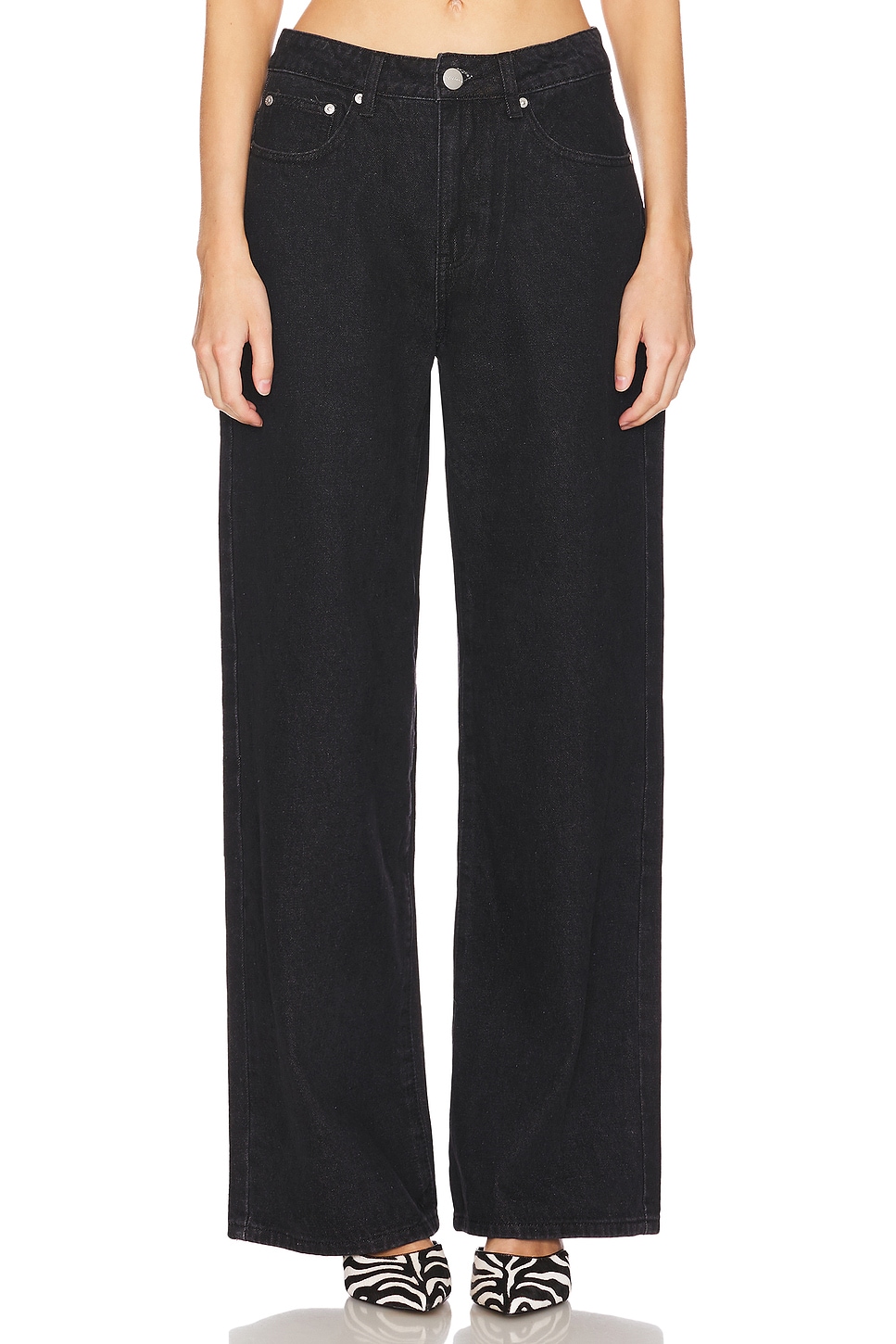 Джинсы бойфренда цвета вереска Superdown, черный
Джинсы бойфренда цвета вереска Superdown, черный