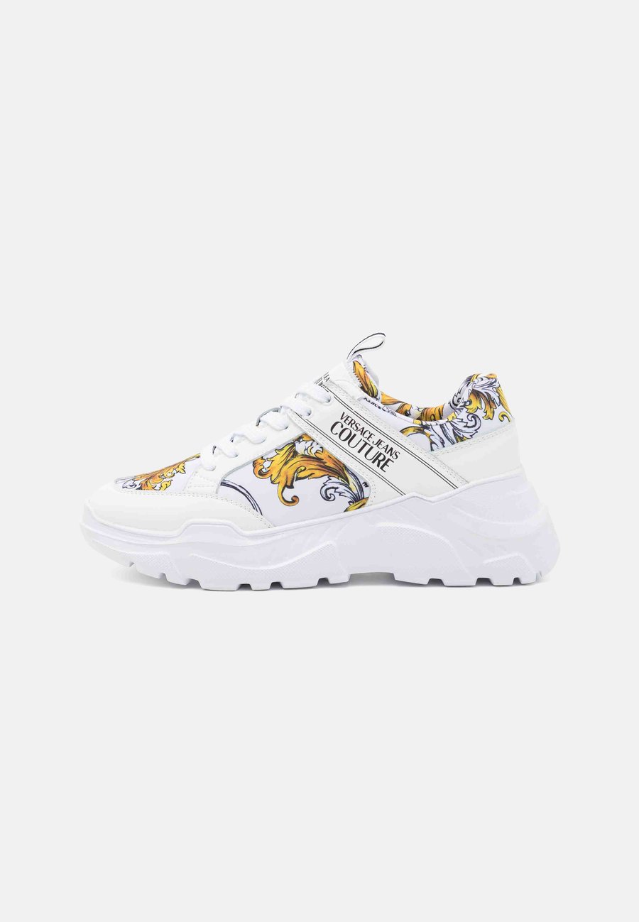 Кроссовки Versace Jeans Couture Trainers, White/Gold/White
Кроссовки Versace Jeans Couture Trainers, White/Gold/White